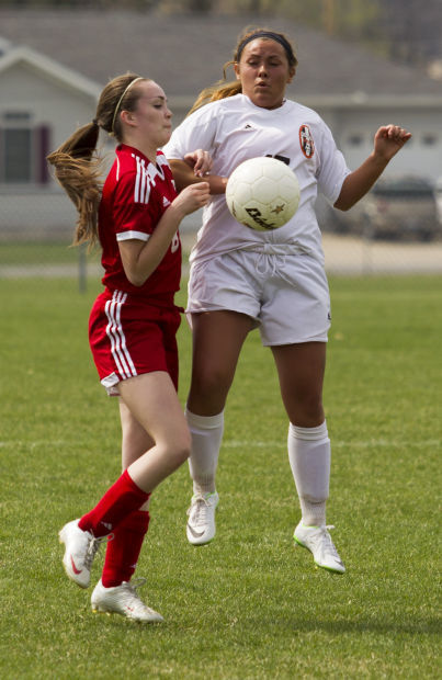 041815-soccer-05